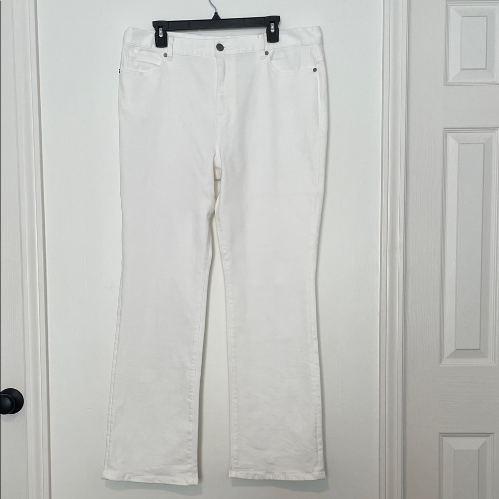 Cabi 5th Avenue Women's White Boot Cut Jeans size 14